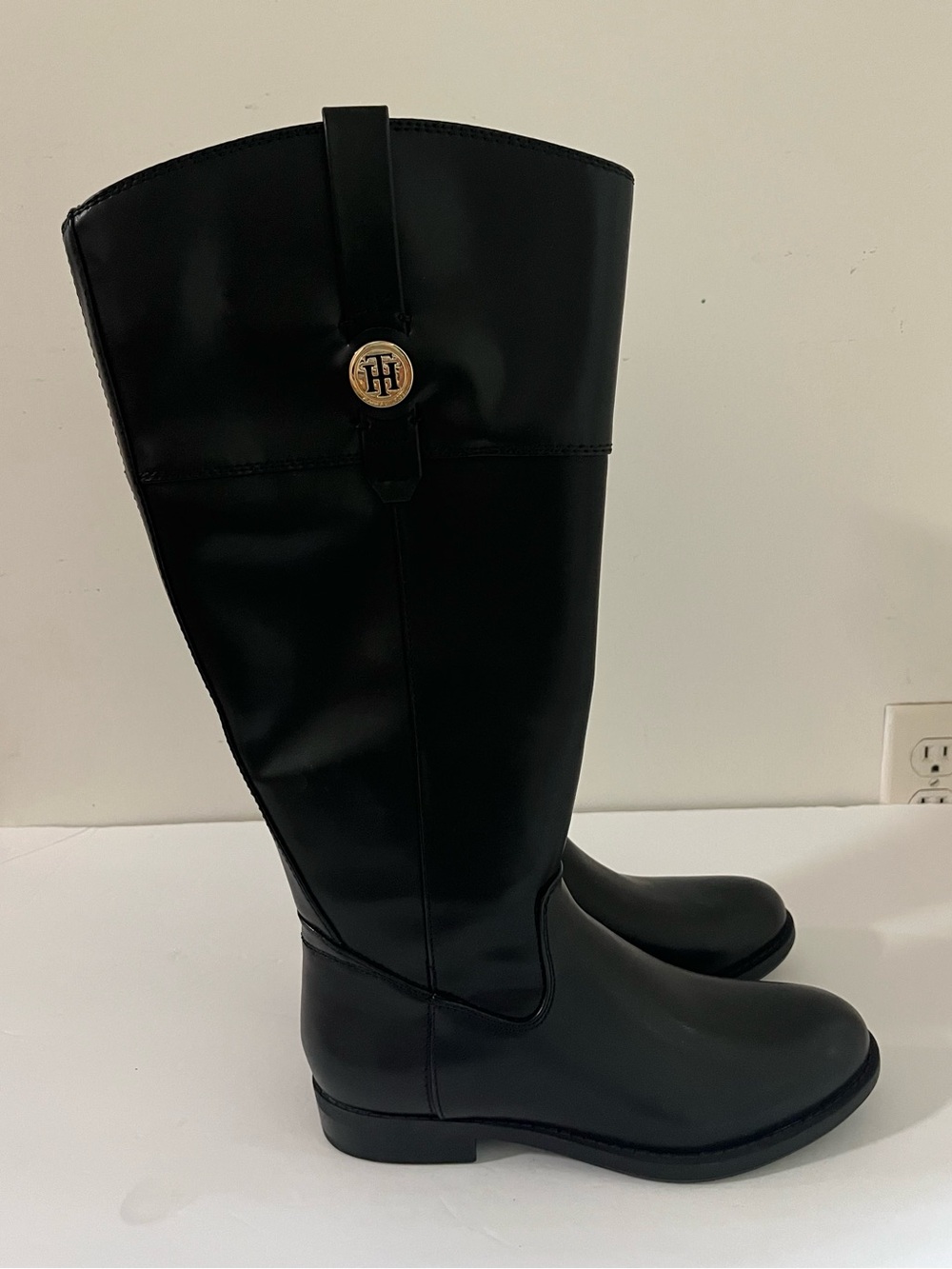 Tommy Hilfiger Shano Black Wide Calf Riding Boots Size 5.5 NWOT